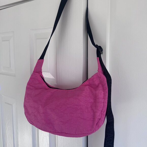 BAGGU Handbags - BAGGU Small Nylon Crescent Bag | Hot Pink